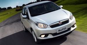 Fiat-Grand-Siena-Essence-2015-Brasil