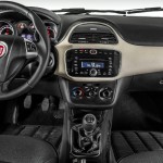 Fiat-Linea-2015-Brasil-Essence-painel