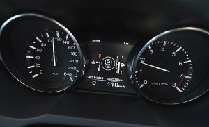 Land-Rover-Range-Rover-Evoque-9-speed_painel