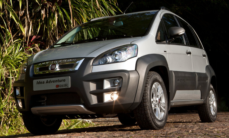 Fiat-Idea-Adventure-2015