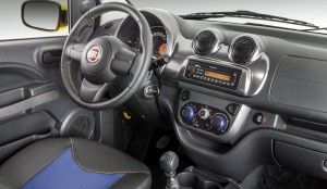 Fiat-Uno-Rua-2014-Brasil-painel