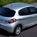 Peugeot-208-Active-2015-Brasil