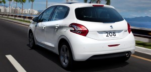 Peugeot-208-Griffe-2015-Brasil-automatico