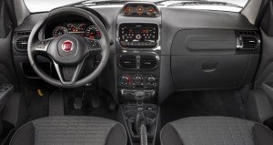 Fiat-Palio-Weekend-Adventure-2015-Brasil-painel