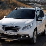 Peugeot-2008-2014-visual-movimento
