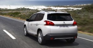 Peugeot-2008-2014-visual-movimento-traseira