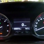 Peugeot-2008-crossover-suv-interior-detalhe-instrumentos