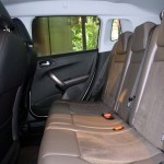 Peugeot-2008-crossover-suv-interior-espaco-teto-Cielo