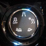 Peugeot-2008-crossover-suv-interior-painel-GRIP-Control