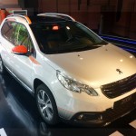 Peugeot-2008-crossover-suv-visual-dianteiro