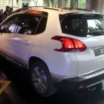 Peugeot-2008-crossover-suv-visual-traseiro