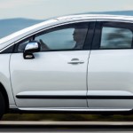 Peugeot-3008-Griffe-2015-Brasil-lateral