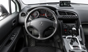 Peugeot-3008-Griffe-2015-Brasil-painel