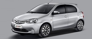 Toyia-Etios-hatch-Platinum-2014-Brasil