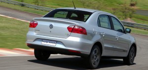 Volkswagen-Voyage-Selecao-Copa-do-Mundo-futebol-Brasil