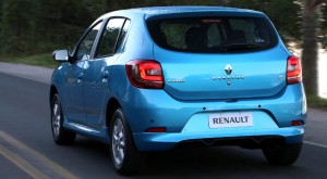 Renault-Sandero-Dynamique-2015-Brasil-novo