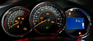 Renault-Sandero-Dynamique-2015-Brasil-painel-mostradores