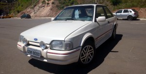 Ford-Escort-XR3-1992