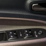 Novo-Fiat-Uno-2015-Brasil-vidros-eletricos