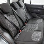 Novo-Fiat-Uno-Evolution-2015-Brasil-Start-Stop-interior-banco-traseiro