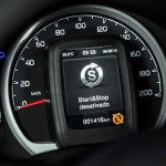 Novo-Fiat-Uno-Evolution-2015-Brasil-Start-Stop-painel-tela-LCD