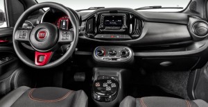 Novo-Fiat-Uno-Sporting-2015-Brasil-Dualogic-Plus-painel