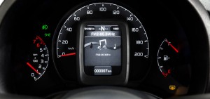 Novo-Fiat-Uno-Way-2015-Brasil-Dualogic-Plus-painel