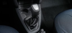 Renault-Logan-Sandero-Expression-Dynamique-EasyR-2015-cambio