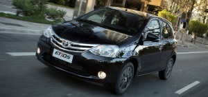 Toyota-Etios-Platinum-2015