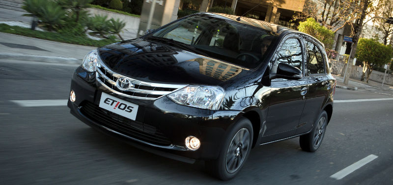 Toyota-Etios-Platinum-2015