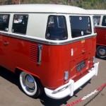 Volkswagen-Kombi-1975-Brasil