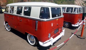 Volkswagen-Kombi-1975-Brasil