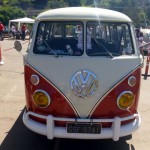 Volkswagen-Kombi-1975-Brasil-classico