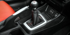 Honda-Civic-Si-2015-cambio-manual-6-marchas
