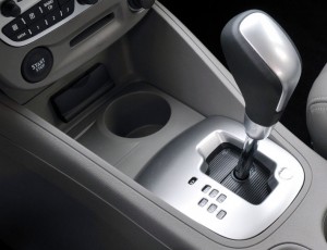 Renault-Fluence-Dynamique-CVT-Plus-Privilege-2015-cambio