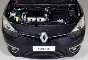Renault-Fluence-Dynamique-CVT-Plus-Privilege-2015-motor