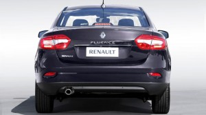 Renault-Fluence-Privilege-2015-traseira