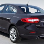 Renault-Fluence-Privilege-CVT-2015-LED