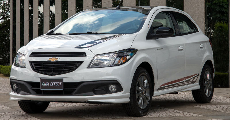 Chevrolet-Onix-Effect-2015