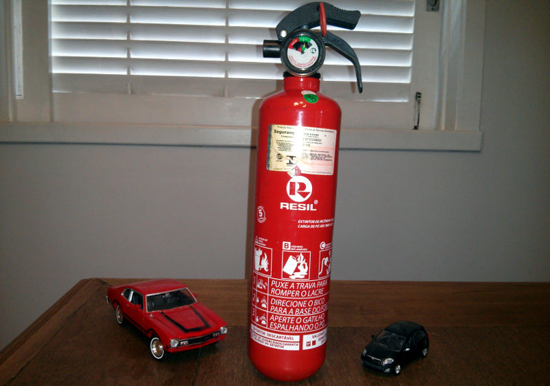 Extintor-incendio-carro-Brasil-ABC-2015