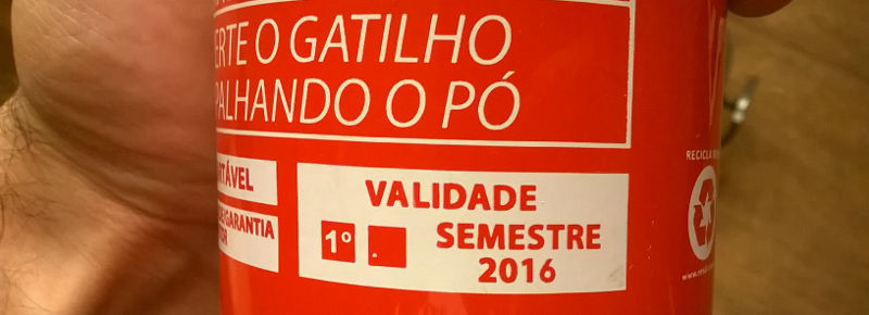 Renato Parizzi / De 0 a 100 Extintor-incendio-carro-Brasil-ABC-validade