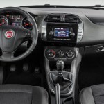 Fiat-Bravo-Essence-interior-painel-2016