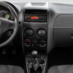 Fiat-Palio-Fire-2016-painel