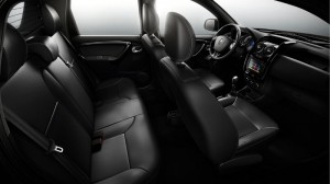 Renault-Duster-Oroch-2016-picape-interior