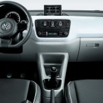 Volkswagen-High-up-2016-interior-painel
