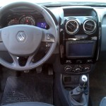 Renault-Duster-Oroch-2.0-2016-painel