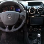 Renault-Duster-Oroch-2.0-2016-painel-multimidia-GPS