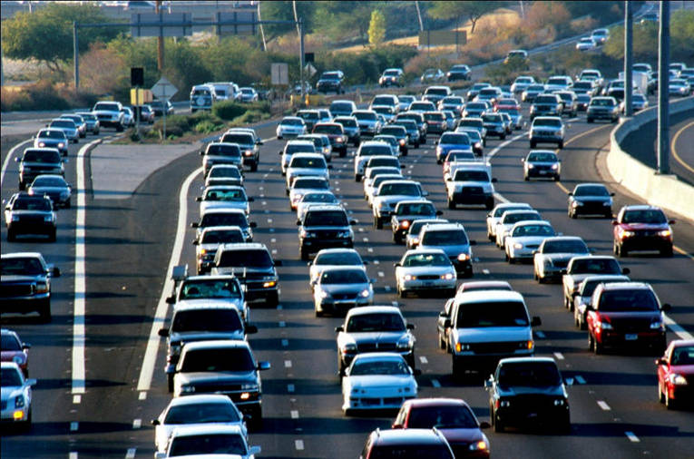 Huffington Post / Reprodução de www.huffingtonpost.com/john-blumenthal/welcome-to-the-exciting-w_b_4585456.html - 11/9/15 rastreador-carro-gps-transito