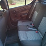 Nissan-Versa-2016-banco-traseiro