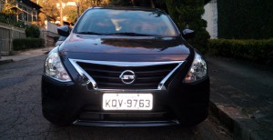 Nissan-Versa-S-visual-2016
